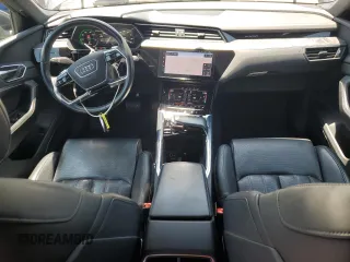 2019 Audi e-tron Prestige with VIN WA1VAAGE9KB008321, listed as a Copart auction lot 60162655 with 36,301 mi miles and Salvage title. Bid and sale history available at DreamBid. Image 8.