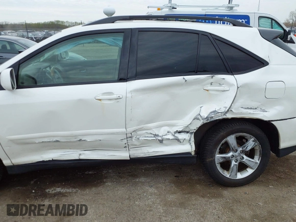 2004 Lexus RX 330 z VIN JTJHA31U040057806, wystawiony jako IAAI lot #42050864 z przebiegiem 218 526 mil mil oraz . Historia ofert i sprzedaży dostępna na DreamBid. Obrazek 6.