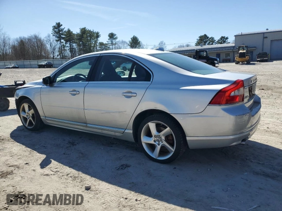 2010 Volvo S80 I6 Turbo with VIN YV1992AH4A1114084, listed as a Copart auction lot 49913565 with 177,977 mi miles and Clean Title. Bid and sale history available at carsss.com. Image 2.