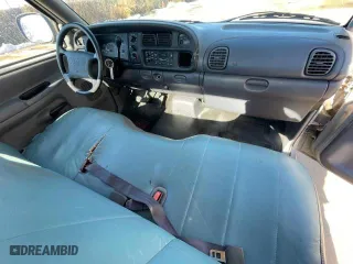 2001 Dodge Ram 1500 Work Special with VIN 1B7HC16X71S748142, listed as a Copart auction lot 88581235 with 60,619 mi miles and Clean Title. Bid and sale history available at carsss.com. Image 9.