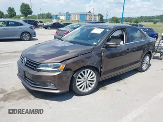 2015 Volkswagen Jetta SE with VIN 3VWD07AJ0FM214295, listed as a IAAI auction lot 42593549 with 62,720 mi miles and . Bid and sale history available at DreamBid. Image 2.