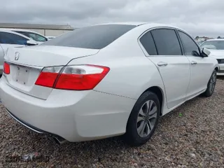 2015 Honda Accord Sedan LX with VIN 1HGCR2F35FA133342, listed as a IAAI auction lot 41731660 with 169,924 mi miles. Bid and sale history available at carsss.com. Image 4.