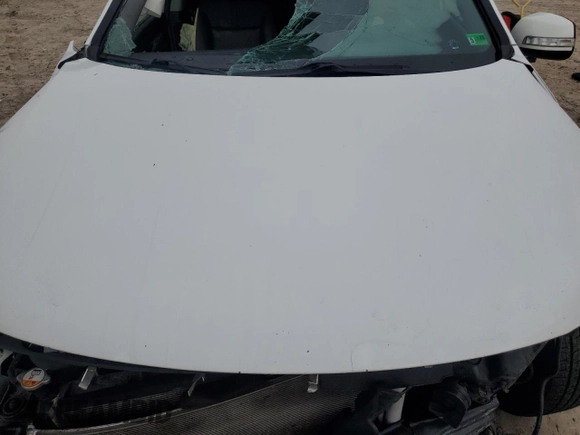 2015 Kia Sorento LX z VIN 5XYKTCA68FG636883, wystawiony jako Copart lot #58706905 z przebiegiem 105 147 mil mil oraz Szkoda całkowita • Salvage title. Historia ofert i sprzedaży dostępna na DreamBid. Obrazek 12.