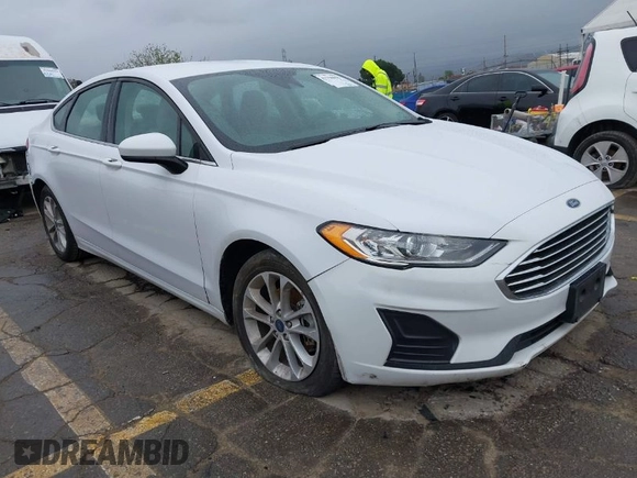 2020 Ford Fusion SE z VIN 3FA6P0LU2LR253612, wystawiony jako IAAI lot #41798850 z przebiegiem 58 219 mil mil oraz . Historia ofert i sprzedaży dostępna na DreamBid. Obrazek 1.