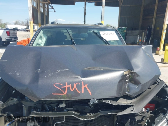 2019 Toyota 4Runner SR5 с VIN JTEBU5JR0K5664825, выставлен на аукционе IAAI как лот 42104780 с пробегом 64 209 миль миль и . История ставок и продаж доступна на DreamBid. Изображение 10.