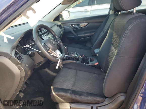 2017 Nissan Rogue S z VIN JN8AT2MTXHW135639, wystawiony jako Copart lot #55834815 z przebiegiem 145 571 mil mil oraz Szkoda całkowita • Salvage title. Historia ofert i sprzedaży dostępna na DreamBid. Obrazek 7.