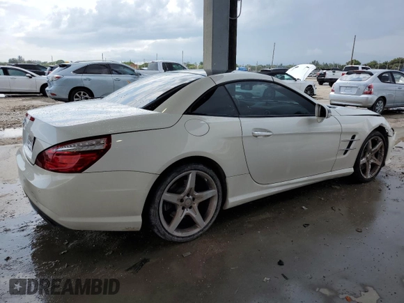 2013 Mercedes-Benz SL 550 z VIN WDDJK7DA5DF019453, wystawiony jako Copart lot #58339275 z przebiegiem 91 013 mil mil oraz Szkody całkowita. Historia ofert i sprzedaży dostępna na DreamBid. Obrazek 3.