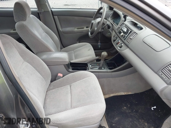 2004 Toyota Camry LE with VIN 4T1BE32K44U915003, listed as a IAAI auction lot 41794140 with 190,217 mi miles and . Bid and sale history available at DreamBid. Image 5.