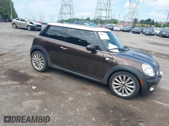 2010 MINI Hardtop with VIN WMWMF3C55ATZ23127, listed as a IAAI auction lot 42667783 with 61,954 mi miles and . Bid and sale history available at DreamBid. Image 1.
