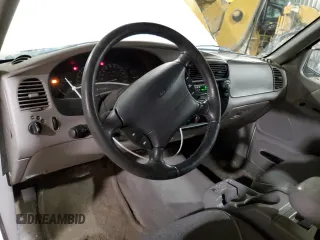 1998 Ford Explorer Sport z VIN 1FMYU24X2WUC07528, wystawiony jako Copart lot #44371365 z przebiegiem 195 798 mil mil oraz Szkoda całkowita • Salvage title. Historia ofert i sprzedaży dostępna na DreamBid. Obrazek 8.