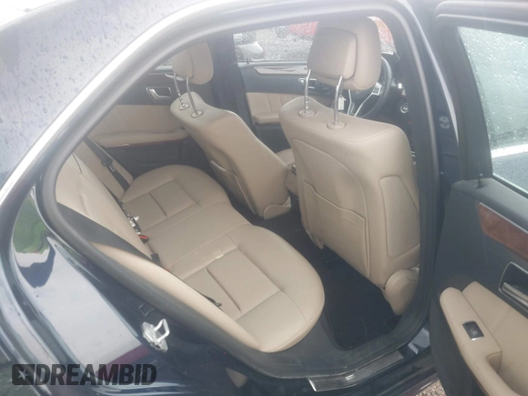 2013 Mercedes-Benz E 350 Luxury с VIN WDDHF5KB8DA763466, выставлен на аукционе IAAI как лот 42388714 с пробегом 109 323 миль миль и . История ставок и продаж доступна на DreamBid. Изображение 8.