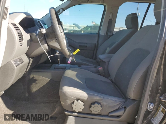 2015 Nissan Xterra S with VIN 5N1AN0NU2FN650814, listed as a Copart auction lot 82827764 with 151,429 mi miles and Salvage Title. Bid and sale history available at DreamBid. Image 7.