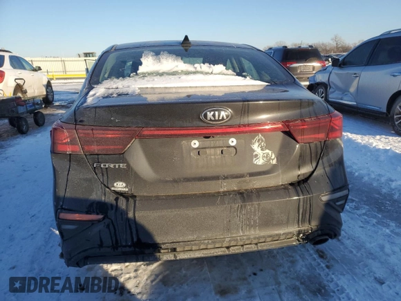 2021 Kia Forte FE with VIN 3KPF24ADXME412081, listed as a Copart auction lot 41478885 with 35,978 mi miles and Salvage Title. Bid and sale history available at carsss.com. Image 6.