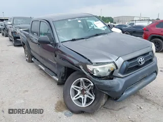 2014 Toyota Tacoma PreRunner z VIN 5TFJX4GN0EX027383, wystawiony jako IAAI lot #42299753 z przebiegiem 194 136 mil mil oraz . Historia ofert i sprzedaży dostępna na DreamBid. Obrazek 1.
