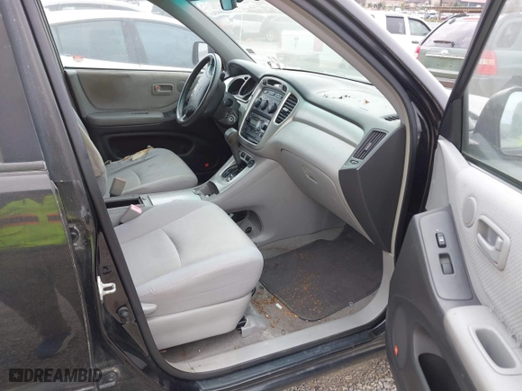 2006 Toyota Highlander with VIN JTEGP21A860097515, listed as a IAAI auction lot 41702204 with 237,665 mi miles. Bid and sale history available at carsss.com. Image 5.