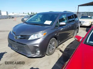 2018 Toyota Sienna XLE Auto Access Seat with VIN 5TDYZ3DC9JS910954, listed as a IAAI auction lot 42508405 with 90,029 mi miles and . Bid and sale history available at DreamBid. Image 18.
