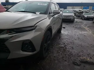 2021 Chevrolet Blazer RS z VIN 3GNKBERSXMS509247, wystawiony jako Copart lot #73010674 z przebiegiem 40 324 mil mil oraz Czysty tytuł • Clean title. Historia ofert i sprzedaży dostępna na DreamBid. Obrazek 11.