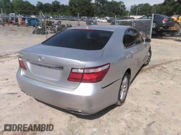 2007 Lexus LS 460 with VIN JTHBL46F575038824, listed as a IAAI auction lot 42167482 with 231,934 mi miles. Bid and sale history available at carsss.com. Image 4.