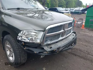 2012 Ram 1500 Big Horn z VIN 1C6RD7GT7CS154905, wystawiony jako IAAI lot #42267549 z przebiegiem 251 589 mil mil oraz . Historia ofert i sprzedaży dostępna na DreamBid. Obrazek 6.