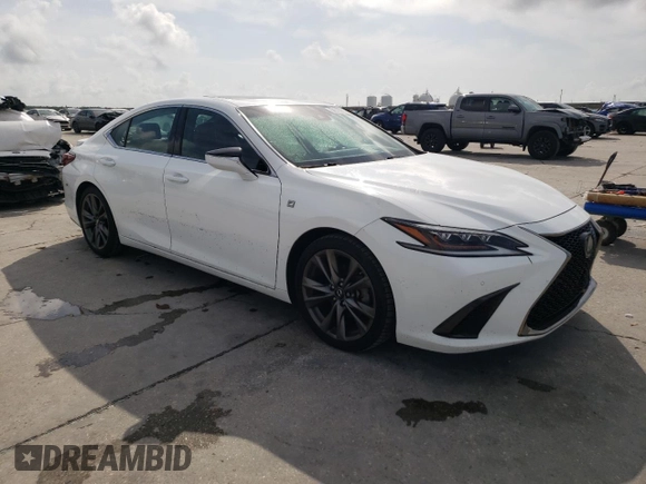 2019 Lexus ES 350 with VIN 58ABZ1B1XKU008536, listed as a Copart auction lot 54323975 with 39,421 mi miles and Salvage Title. Bid and sale history available at DreamBid. Image 4.