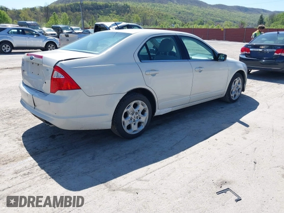 2011 Ford Fusion SE with VIN 3FAHP0HA5BR265484, listed as a IAAI auction lot 42095227 with 81,664 mi miles. Bid and sale history available at carsss.com. Image 4.