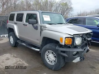 2008 Hummer H3 Luxury z VIN 5GTEN13E888134264, wystawiony jako IAAI lot #41884147 z przebiegiem 154 901 mil mil oraz . Historia ofert i sprzedaży dostępna na DreamBid. Obrazek 1.