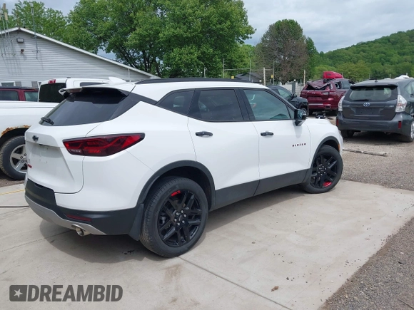 2024 Chevrolet Blazer LT with VIN 3GNKBDR45RS195056, listed as a IAAI auction lot 42241495 with 8,332 mi miles and . Bid and sale history available at DreamBid. Image 4.