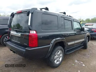 2008 Jeep Commander Limited z VIN 1J8HG58218C192517, wystawiony jako IAAI lot #42255166 z przebiegiem Nie podano mil oraz . Historia ofert i sprzedaży dostępna na DreamBid. Obrazek 4.