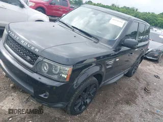2011 Land Rover Range Rover Sport HSE z VIN SALSF2D42BA716095, wystawiony jako IAAI lot #42331351 z przebiegiem 115 126 mil mil oraz . Historia ofert i sprzedaży dostępna na DreamBid. Obrazek 2.