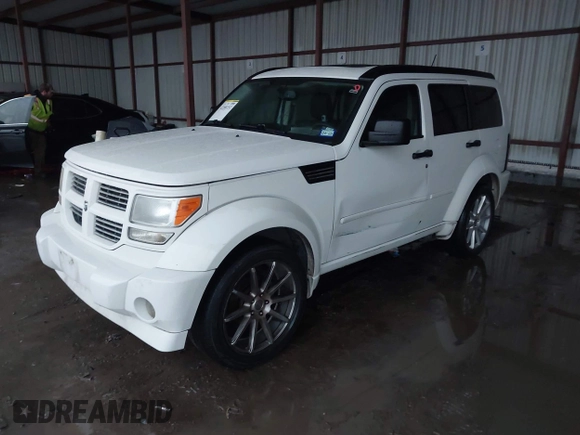 2008 Dodge Nitro R/T z VIN 1D8GT58638W218746, wystawiony jako IAAI lot #42200153 z przebiegiem 186 676 mil mil oraz . Historia ofert i sprzedaży dostępna na DreamBid. Obrazek 2.
