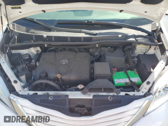 2017 Toyota Sienna LE Auto Access Seat with VIN 5TDKZ3DC9HS819666, listed as a Copart auction lot 89017475 with 118,170 mi miles and Salvage Title. Bid and sale history available at carsss.com. Image 13.