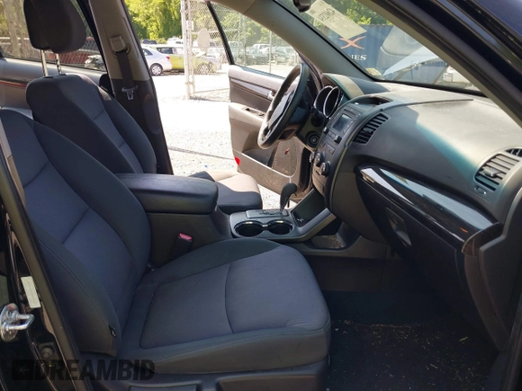 2013 Kia Sorento LX with VIN 5XYKT3A65DG414072, listed as a IAAI auction lot 42602334 with 149,878 mi miles and . Bid and sale history available at DreamBid. Image 5.
