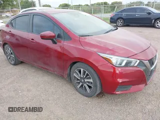 2020 Nissan Versa SV z VIN 3N1CN8EV7LL862398, wystawiony jako IAAI lot #42159066 z przebiegiem 103 694 mil mil oraz . Historia ofert i sprzedaży dostępna na DreamBid. Obrazek 1.
