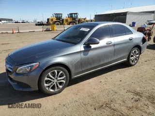 2017 Mercedes-Benz C 300 с VIN 55SWF4KB0HU192174, выставлен на аукционе Copart как лот 54015395 с пробегом 120 922 миль миль и Списание • Salvage title. История ставок и продаж доступна на DreamBid. Изображение 1.