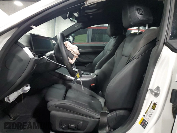 2024 BMW i4 xDrive40 z VIN WBY83FB06RFT27327, wystawiony jako Copart lot #84040704 z przebiegiem 5 137 mil mil oraz Szkoda całkowita • Salvage title. Historia ofert i sprzedaży dostępna na DreamBid. Obrazek 7.