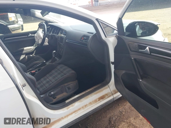 2017 Volkswagen GTI S z VIN 3VW447AU4HM038577, wystawiony jako IAAI lot #41990490 z przebiegiem 100 792 mil mil oraz . Historia ofert i sprzedaży dostępna na DreamBid. Obrazek 5.