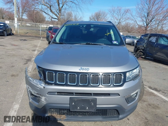 2019 Jeep Compass Altitude z VIN 3C4NJCBB9KT736881, wystawiony jako IAAI lot #41877957 z przebiegiem 63 566 mil mil oraz . Historia ofert i sprzedaży dostępna na DreamBid. Obrazek 12.