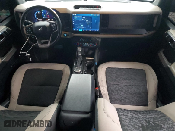 2022 Ford Bronco с VIN 1FMEE5DP5NLB44740, выставлен на аукционе Copart как лот 54820505 с пробегом 49 767 миль миль и Списание • Salvage title. История ставок и продаж доступна на DreamBid. Изображение 8.