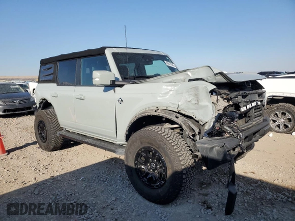 2021 Ford Bronco with VIN 1FMDE5DH6MLB02483, listed as a Copart auction lot 42617245 with 20,306 mi miles and Salvage title. Bid and sale history available at DreamBid. Image 4.