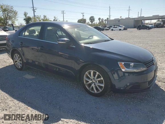 2013 Volkswagen Jetta Sedan SE with VIN 3VWDP7AJ4DM448271, listed as a Copart auction lot 49042095 with 103,210 mi miles and Salvage Title. Bid and sale history available at carsss.com. Image 4.