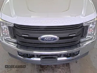 2019 Ford F-350 Platinum с VIN 1FT7W3BTXKED68083, выставлен на аукционе IAAI как лот 42602897 с пробегом 201 348 миль миль и . История ставок и продаж доступна на DreamBid. Изображение 43.