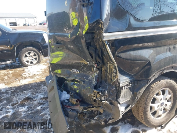 2016 Ford Transit Passenger XL с VIN 1FMZK1YG6GKB30903, выставлен на аукционе IAAI как лот 41639035 с пробегом 165 200 миль миль и . История ставок и продаж доступна на DreamBid. Изображение 6.