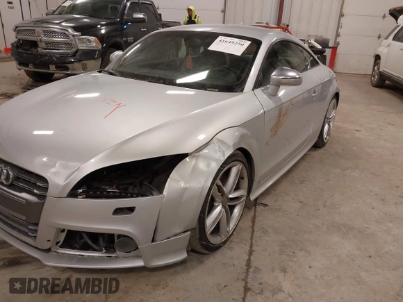 2015 Audi TTS 2.0T z VIN TRUB1AFK2F1000143, wystawiony jako IAAI lot #41649250 z przebiegiem 110 321 mil mil oraz . Historia ofert i sprzedaży dostępna na DreamBid. Obrazek 6.