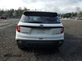 2021 Honda Passport EX-L with VIN 5FNYF8H55MB038797, listed as a Copart auction lot 44780575 with Not Provided miles and Clean Title. Bid and sale history available at carsss.com. Image 6.
