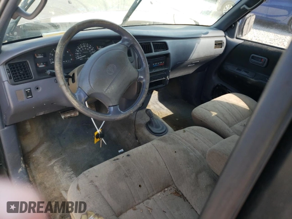 1997 Toyota T100 SR5 with VIN JT4UN24D8V0043620, listed as a Copart auction lot 86747534 with 185,470 mi miles and Salvage Title. Bid and sale history available at DreamBid. Image 8.