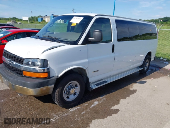 2005 Chevrolet Express Passenger с VIN 1GAHG39UX51132926, выставлен на аукционе IAAI как лот 42354919 с пробегом 148 739 миль миль и . История ставок и продаж доступна на DreamBid. Изображение 17.