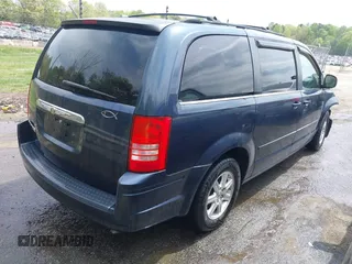 2008 Chrysler Town & Country Touring with VIN 2A8HR54P08R103930, listed as a IAAI auction lot 41971203 with 149,532 mi miles. Bid and sale history available at carsss.com. Image 4.