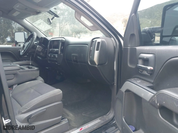 2014 Chevrolet Silverado 1500 LT with VIN 3GCUKREC2EG552511, listed as a IAAI auction lot 41745914 with 196,182 mi miles. Bid and sale history available at carsss.com. Image 5.