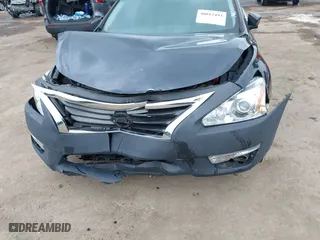 2013 Nissan Altima 2.5 SL with VIN 1N4AL3AP4DC151006, listed as a IAAI auction lot 40012493 with 136,247 mi miles. Bid and sale history available at carsss.com. Image 6.