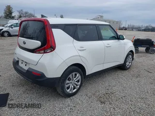 2021 Kia Soul LX with VIN KNDJ23AU8M7767416, listed as a IAAI auction lot 41703981 with 167,187 mi miles. Bid and sale history available at carsss.com. Image 4.